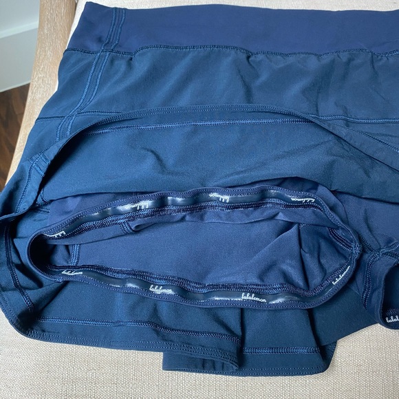 Lulu lemon tennis skirt - Picture 3 of 4